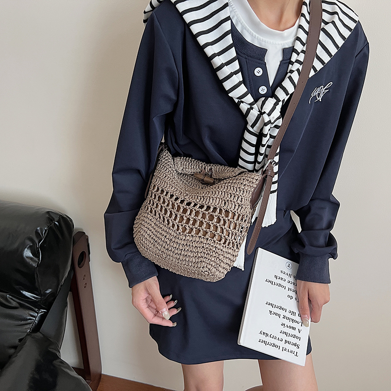 Small Woven Straw Bucket Bag L - Crochet Bag Raffia recension och pris