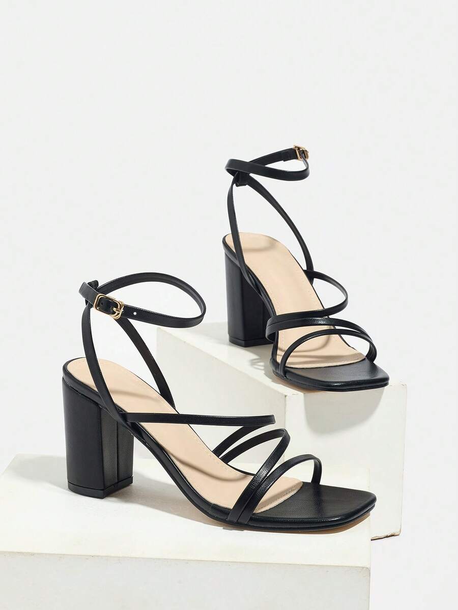 Black Strappy Square Toe Block - Sandal Strappy Heeled recension och pris